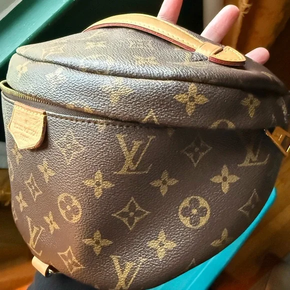 Authentic Louis Vuitton Bumbag - Picture 7 of 16